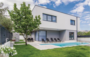 Stunning Home In Kastel Kambelovac